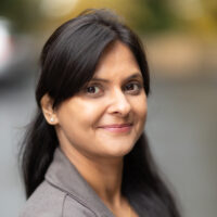 Divya Negi, PT
