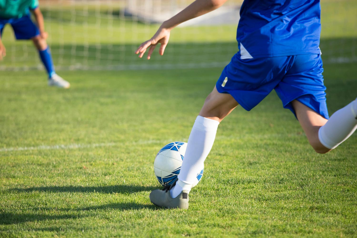 youth-soccer-kick-ball